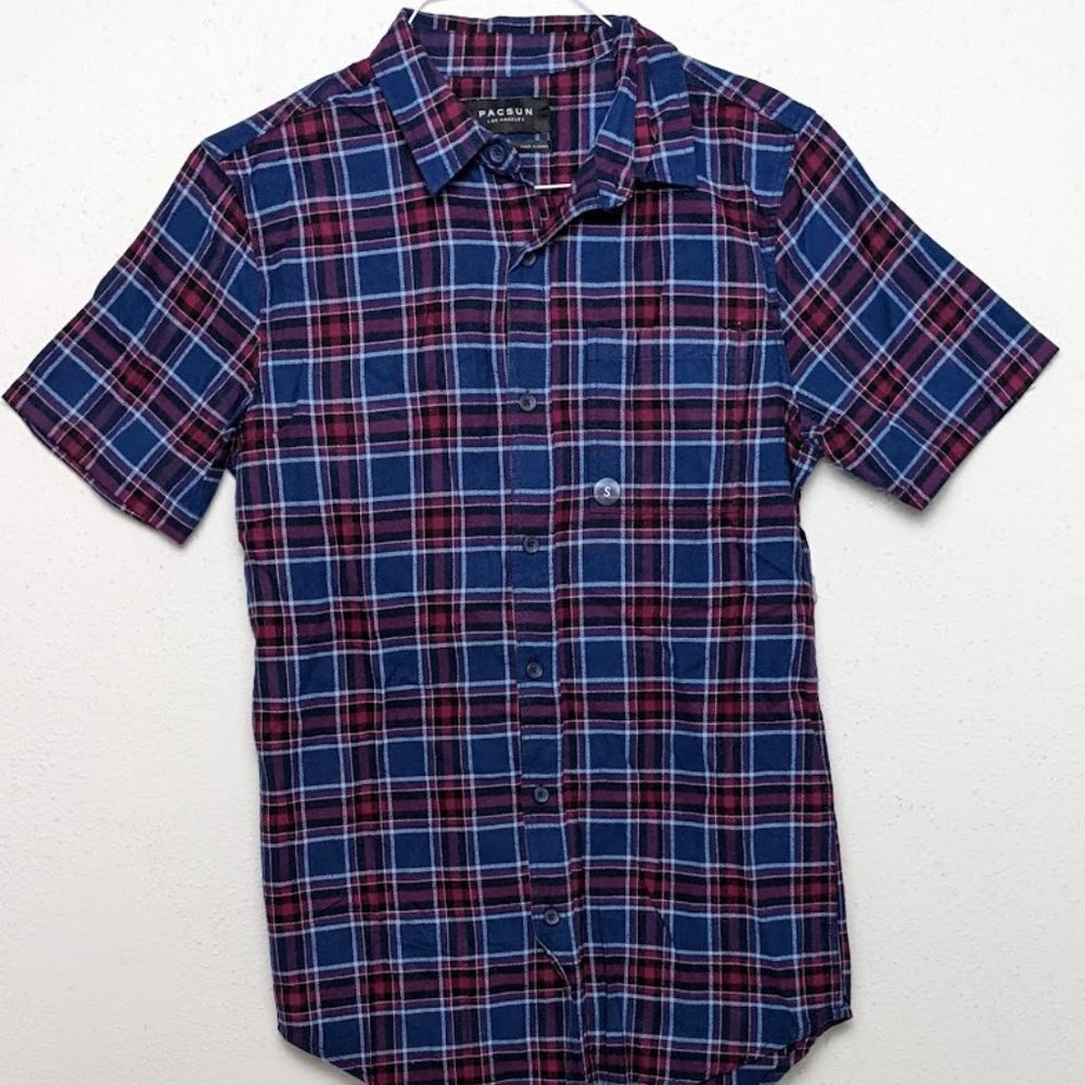 NEW PacSun Men's Small Longer Fit Red Blue Plaid Short Sleeve Button Up shirt